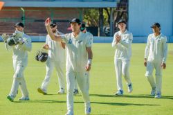 ZIM vs NZ 1st Test: न्यूजीलैंड के 2 गेंदबाजों ने समेट दी जिम्बाब्वे की पूरी टीम,
मैट हेनरी ने रच दिया इतिहास - image