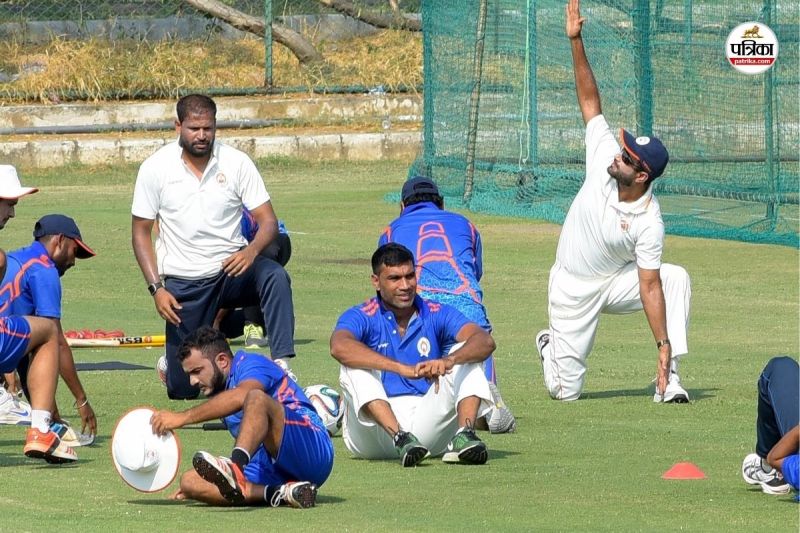 बड़ौदा टीम की ट्रेनिंग कैंप में मुनाफ पटेल (Photo Credit IANS)