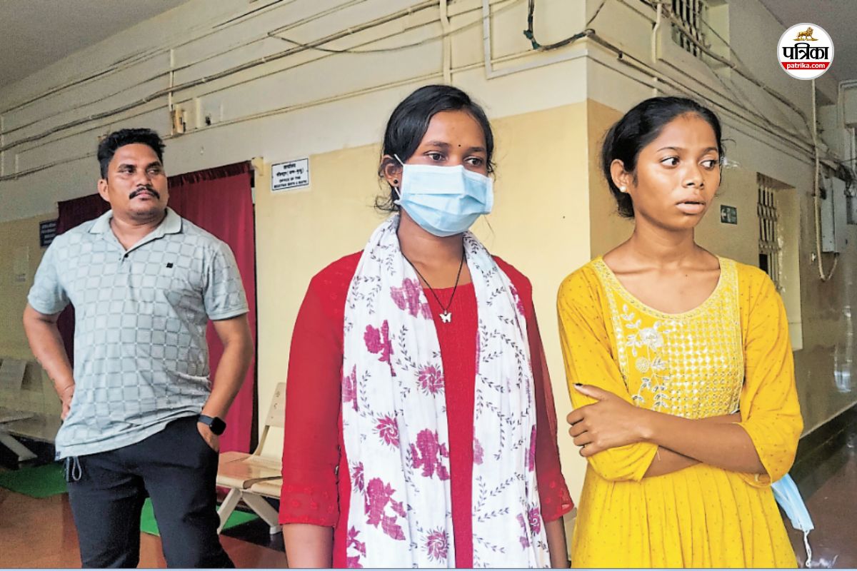 कुत्ते के काटने से ग्रामीण की मौत, परिजन बोले – वैक्सीन लगाने के बाद कैसे नहीं
बची जान? मचा बवाल