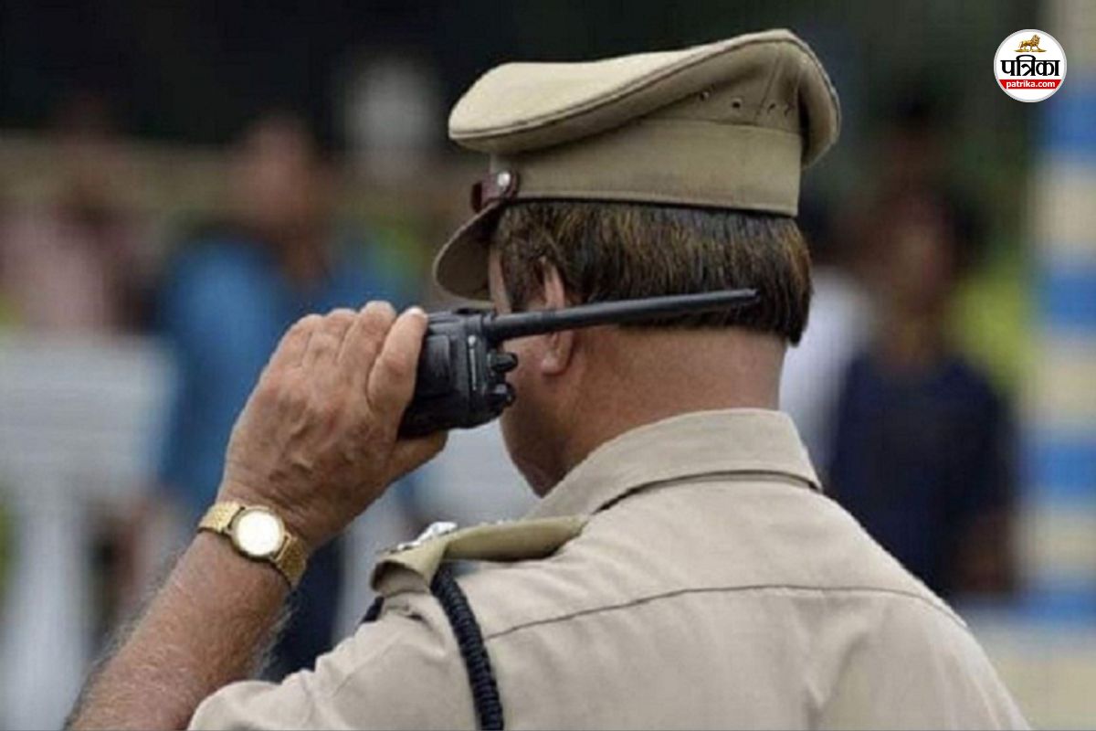 शादी समारोह में गए परिवार के सूने घर में हुई थी चोरी, पुलिस ने 3 आरोपी को दबोचा,
सामान बरामद