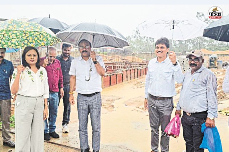 टीम ने कार्य प्रगति का जायजा लिया (फोटो सोर्स- पत्रिका)