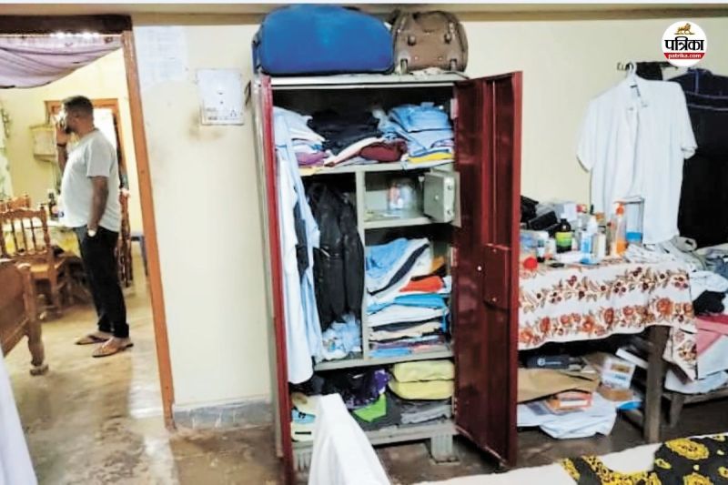 एक ही रात दो मकानों में चोरी (फोटो सोर्स-पत्रिका)