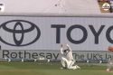 ENG vs IND: हैरी ब्रुक ने मारा ऐसा शॉट, शुभमन गिल गिर गए मैदान पर, सिर में लगी
गेंद