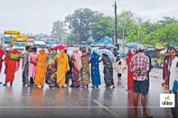CG News: छह दिनों से बिजली गुल, ग्रामीणों ने सड़क पर जमकर किया प्रदर्शन… - image