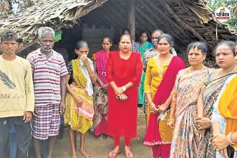 परिजनों से मिलने पहुंची महिला आयोग की सदस्य दीपिका शोरी (फोटो सोर्स- पत्रिका)