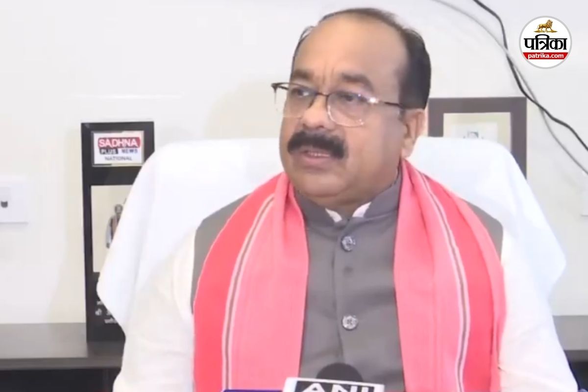 CG News: कोलकाता गैंगरेप पर गरजे डिप्टी CM, बोले- ममता बनर्जी राज्य संभालने में
नाकाम