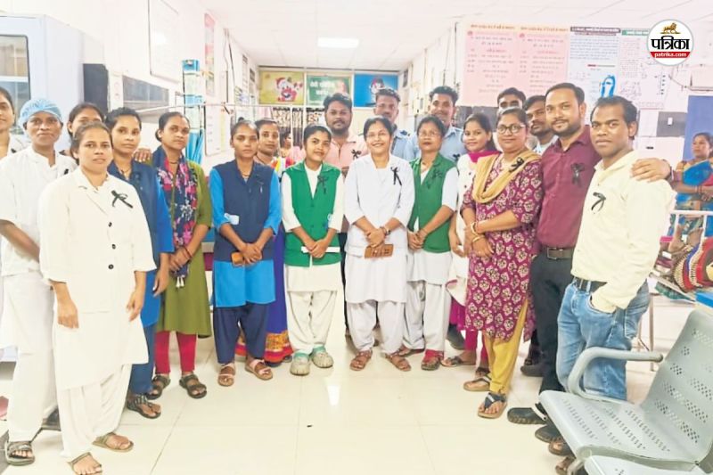 एनएचएम कर्मचारियों की नाराजगी चरम पर (फोटो सोर्स- पत्रिका)