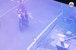 UP Crime : आईफोन के लिए नाबालिग भाइयों ने व्यापारी से लूटी 10 लाख की चेन - image