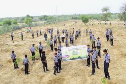 2000 पौधे लगाकर हुई शुरुआत, 80 हजार पौधे लगाने का लक्ष्य - image