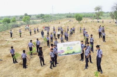 2000 पौधे लगाकर हुई शुरुआत, 80 हजार पौधे लगाने का लक्ष्य