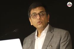 ‘सामान पैक कर लिया है’, बंगला खाली नहीं करने की शिकायत पर बोले पूर्व CJI डीवाई
चंद्रचूड़ - image
