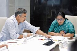 बारापुला फेज-3 घोटाला! दिल्ली में AAP की फिर बढ़ेंगी मुश्किलें, सीएम रेखा गुप्ता
के ऐलान से मची खलबली - image