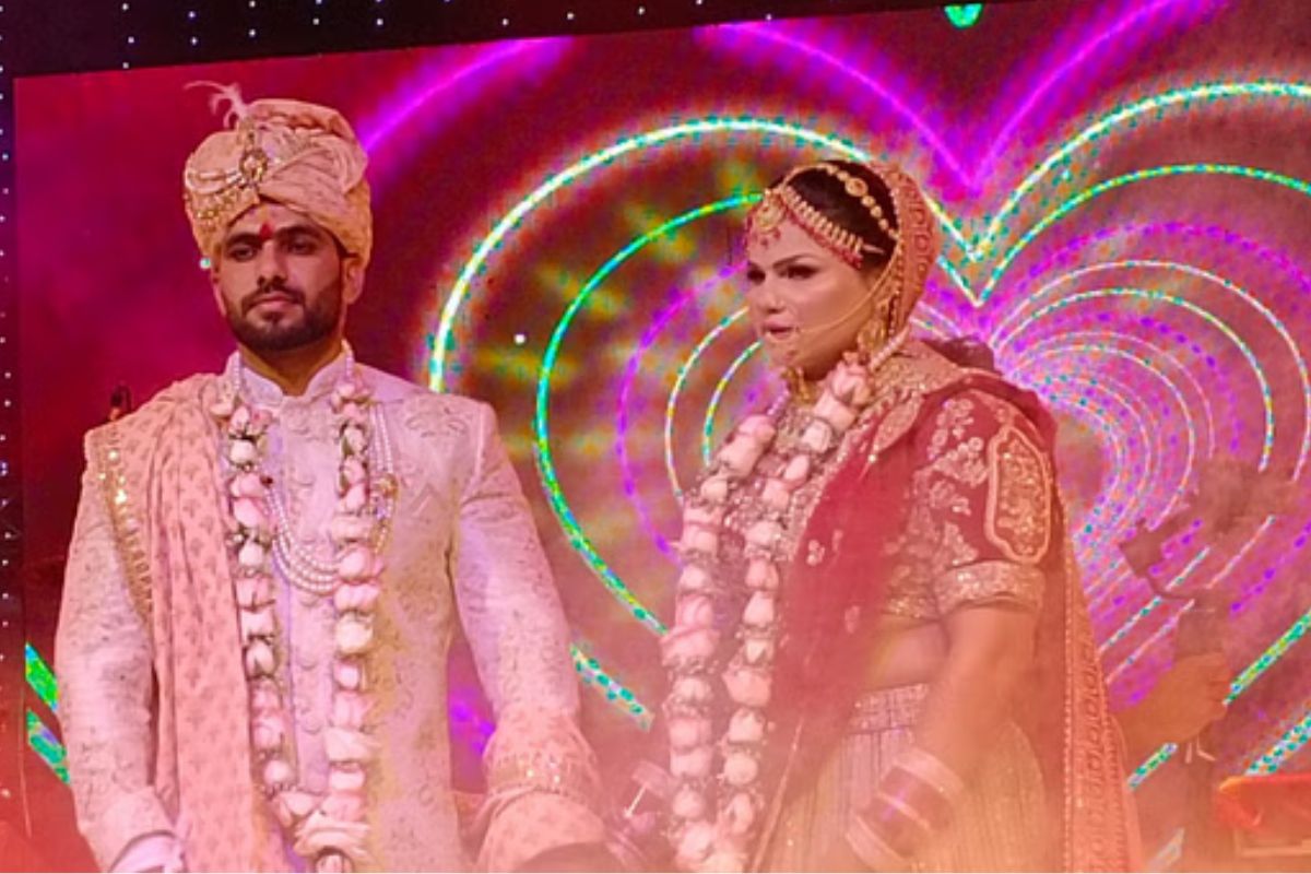 यह मेरे जीवन का सबसे कठिन फैसला…शादी के दो साल बाद ही जानी-मानी रेसलर का पति से
तलाक