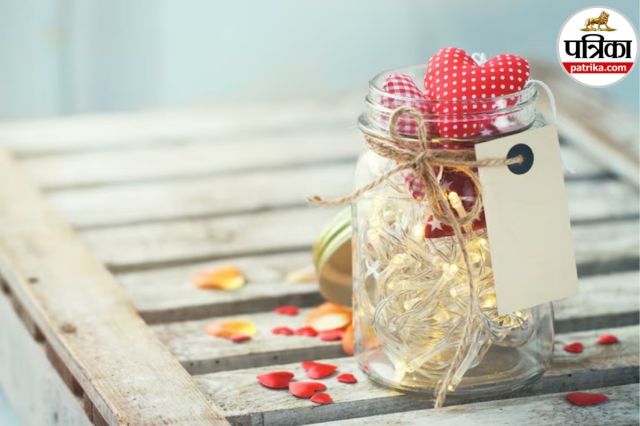 Easy Handmade Gifts for Friendship Day 2025 फोटो सोर्स – Freepik