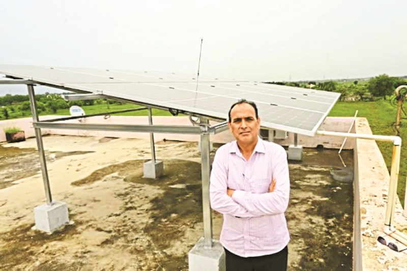 सूरज की तपिश से फैल रहा घर आंगन में उजियारा (Photo source- Patrika)