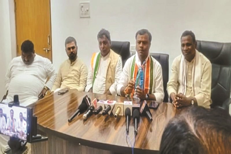 दीपक बैज की प्रेस वार्ता (Photo source- Patrika)