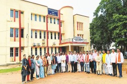 गरियाबंद में गर्ल्स कॉलेज के लिए बनेगी अलग बिल्डिंग, 4.65 करोड़ रुपए की मिली
मंजूरी - image