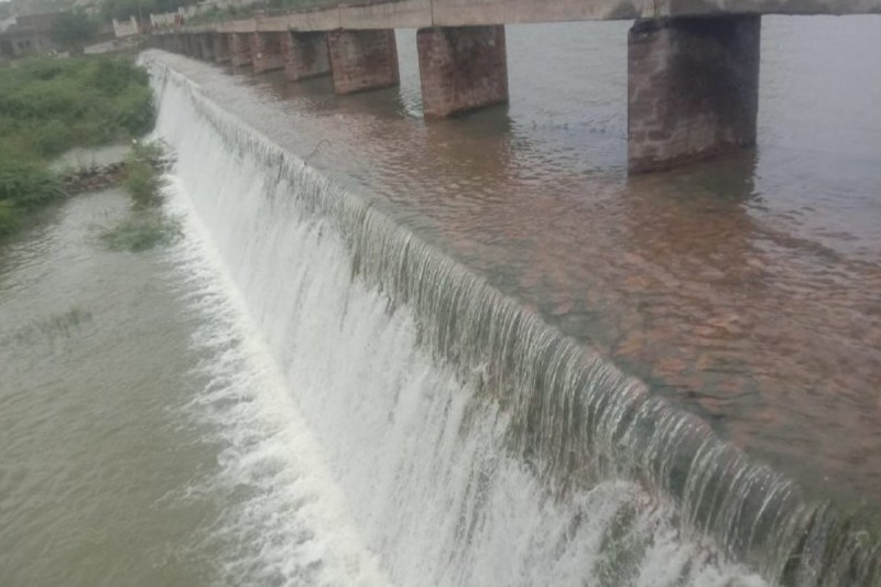 Hemawas dam overflow