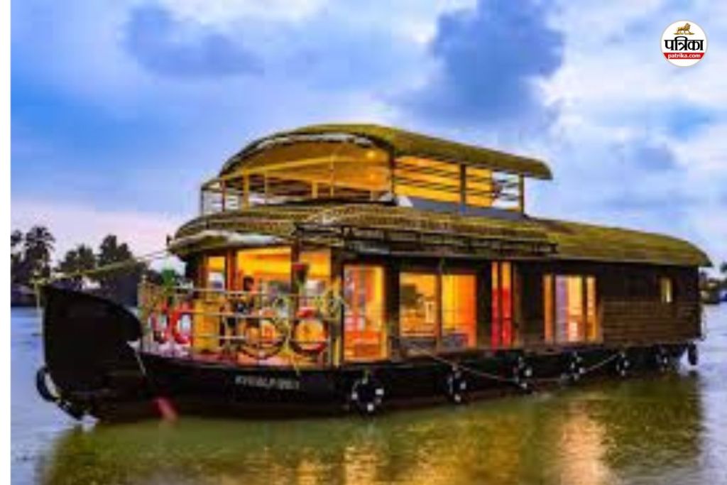 House boat