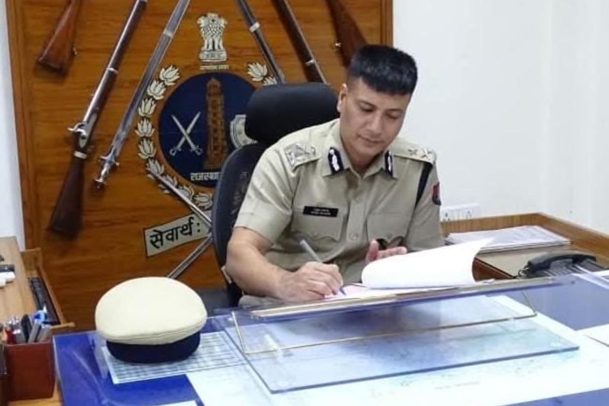 IG राहुल प्रकाश ने संभाला जयपुर रेंज का कार्यभार, पत्रिका से बातचीत में बताई
अपनी प्राथमिकताएं
