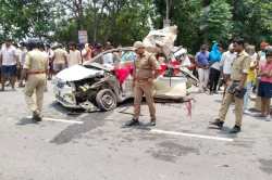 यूपी में भीषण सड़क हादसा, चार श्रद्धालुओं की मौत…थावे मंदिर से दर्शन कर लौटते
समय ट्रैक्टर से टकराई अर्टिगा कार - image