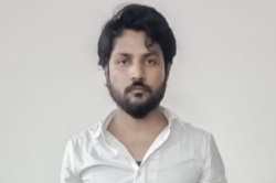 गोरखपुर एयरपोर्ट पर युवक के पास से कट्टा बरामद, पूरे एयरपोर्ट परिसर में मची
अफरातफरी - image