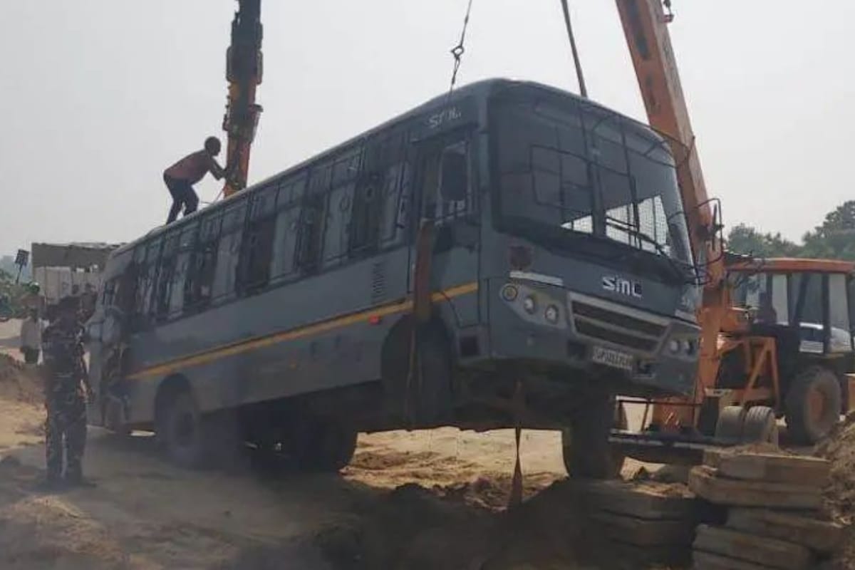 PNC कंपनी की लापरवाही, हादसे का शिकार होते होते बचे SSB के तीस जवान…प्रशासन ने
ली राहत की सांस