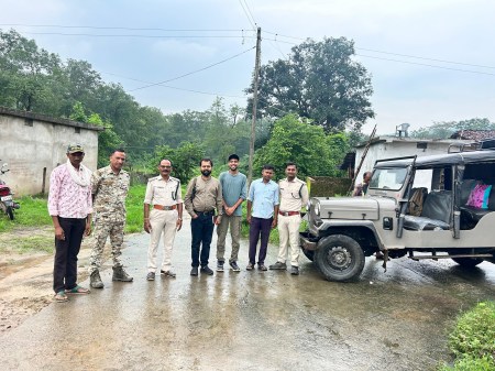 इंडिया हाइक्स टीम ने टै्रकिंग की संभावनाओं की शुरू की तलाश