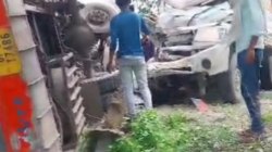 उन्नाव में भीषण सड़क हादसा: बस और पिकअप में टक्कर,18 घायल, 16 जिला अस्पताल रेफर - image