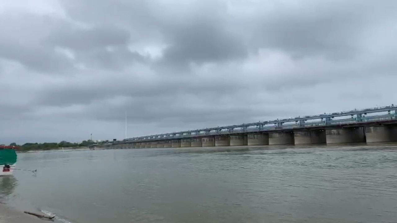 Heavy and torrential rain tonight: भारी से मूसलाधार बारिश होने की चेतावनी, IMD
latest alert