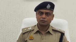 कानपुर कमिश्नरेट पुलिस से 161 पुलिस कर्मियों के गायब होने की खबर झूठी, इतने
पुलिसकर्मी गैरहाजिर - image