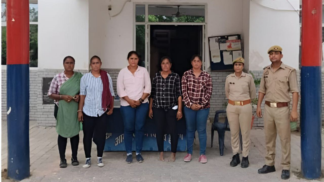 गुजरात की पांच महिलाओं को पुलिस ने किया गिरफ्तार, सभी की उम्र 22 से 27 वर्ष