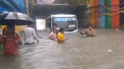 मैनपुरी अंडरपास में मेडिकल स्टूडेंट से भरी बस आधा से ज्यादा डूबी, मचा हड़कंप - image