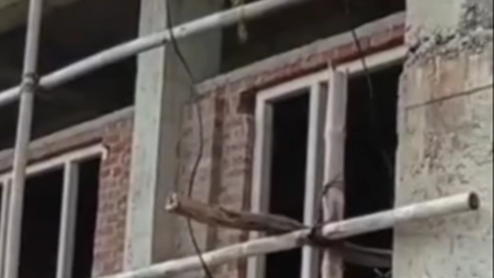 निर्माणाधीन मस्जिद पर प्रशासन की बड़ी कार्रवाई: एसडीएम-सीओ को नहीं दिखा पाए
दस्तावेज