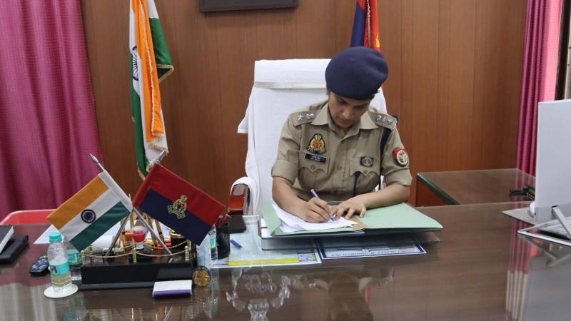 एसपी फतेहगढ़ आरती सिंह (फोटो सोर्स- 'X' फतेहगढ़ पुलिस)