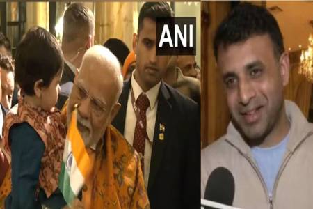 Indian Man Travels 400 KM to Greet PM Modi in Argentina