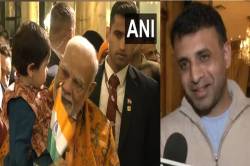 400 किमी की मोहब्बत और जुनून: अर्जेंटीना में इस NRI ने पीएम मोदी से मिलने के लिए
किया लंबा सफर - image