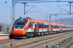 रेलवे यात्रियों के लिए खुशखबरी, अब सभी कोचों में मिलेगी ये सुविधा - image