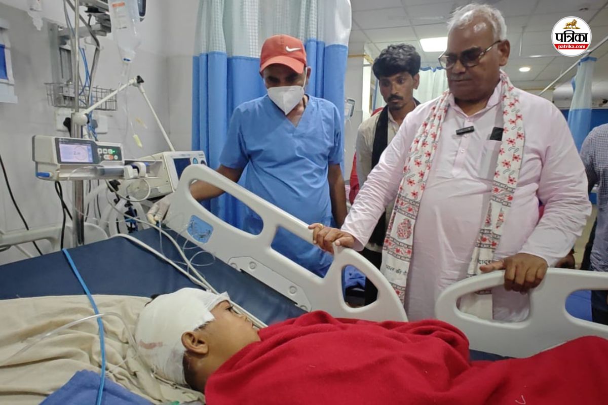 Jhalawar School Collapses Update : मदन दिलावर की घोषणा, मृतक बच्चों के परिजनों
को 10 लाख रुपए और संविदा पर मिलेगी नौकरी