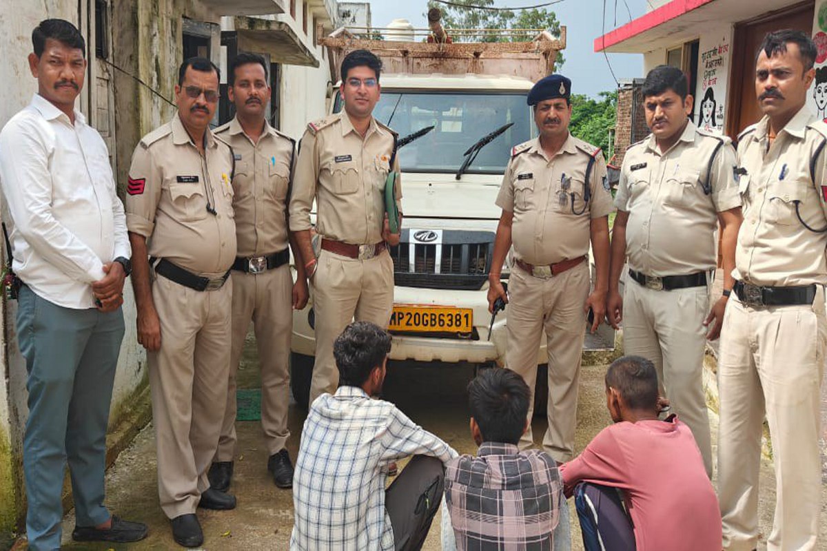 FIR against two managers for alcohol smuggling