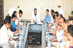 किसानों को खाद उपलब्ध कराने अधिकारियों को निर्देश, ई-ऑफिस व्यवस्था पर कलेक्टर ने
दिया जोर - image