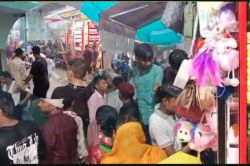 Rajasthan: खाटू श्यामजी धाम में दुकानदारों ने श्रद्धालुओं को जमकर पीटा, महिला पर
बरसाई लाठियां, लोगों में आक्रोश - image