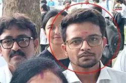 ‘लड़कियों को पीटता और…’ कोलकाता गैंगरेप मामले में आरोपी के करीबी ने किए गंभीर
खुलासे - image