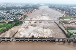 Heavy Rain: भारी बारिश के बाद खुल गए इस बांध के सारे गेट, कोटा से धौलपुर तक
अलर्ट जारी - image
