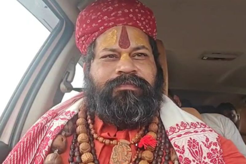 ST Hasan Kanwar Yatra controversy, Raju Das Ayodhya statement, SP leader remarks Kanwar pilgrims, Sanatan Dharma insult news, Ayodhya saints protest, Kanwar Yatra politics 2025, Uttar Pradesh political controversy, SP vs saints news, Hanuman Garhi Raju Das comment, ST Hasan Kanwariya terrorist comparison