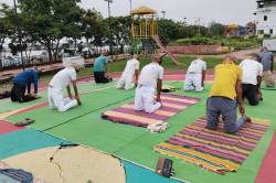 बारिश में डेंगू और मलेरिया से बचाव के लिए करें योग - image
