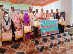 TB Free: टीबी रोगियों के लिए चिकित्साकर्मियों की मानवीय पहल, पहले ही दिन 5000 से
ज्यादा मरीजों को मिली पोषण किट - image