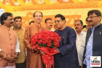 Raj Thackeray met Uddhav Thackeray