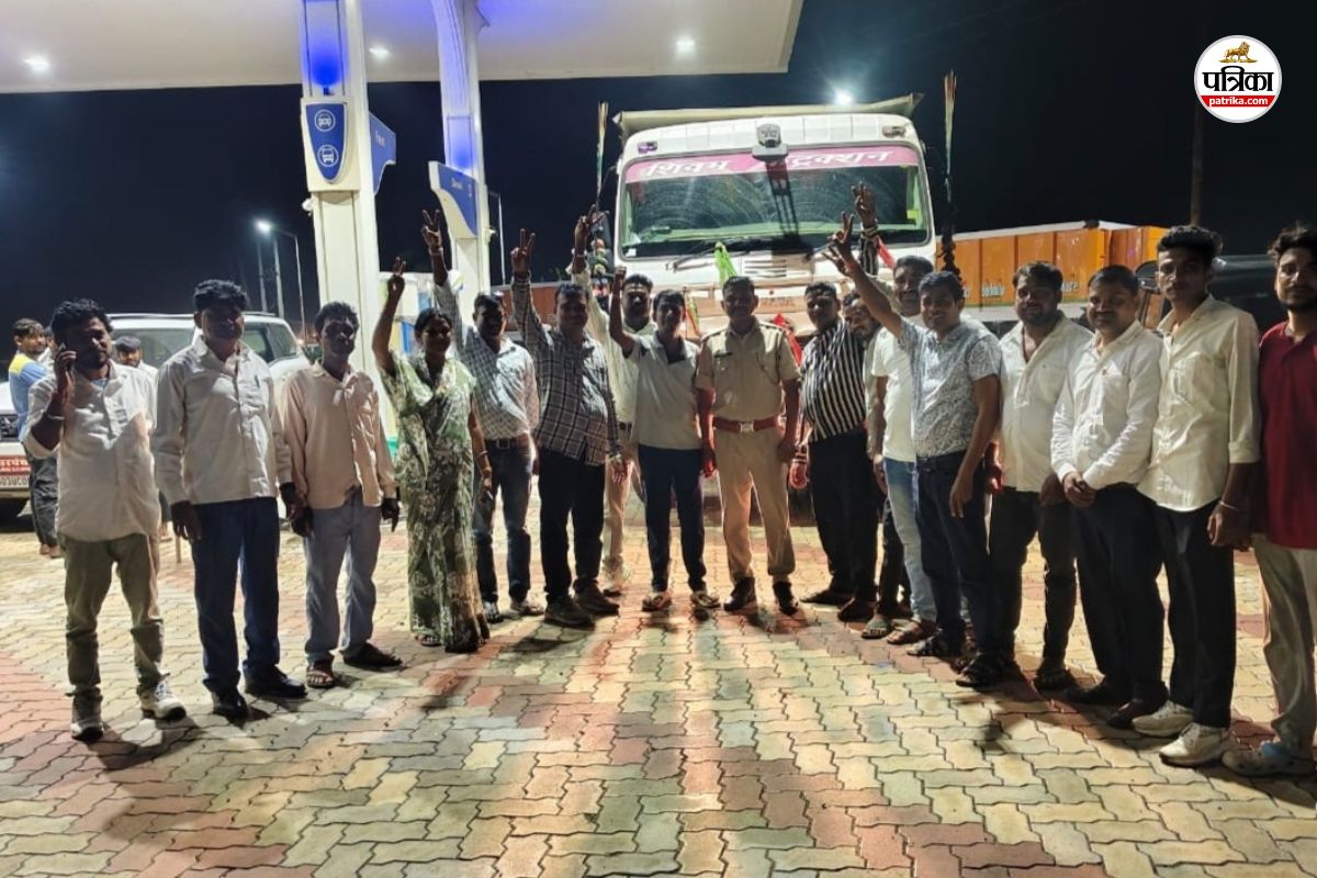 Banswara Crime : सरपंच का डंपर चोरी, परिजनों ने खोजा तो मिली सफलता, नीमच हाइवे
पर पकड़ा गया