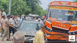 अमरोहा में रोडवेज बस ने मचाई तबाही, 6 बाइक और एक कार को रौंदा, नमाज पढ़ने जा रहे
तीन लोग घायल - image